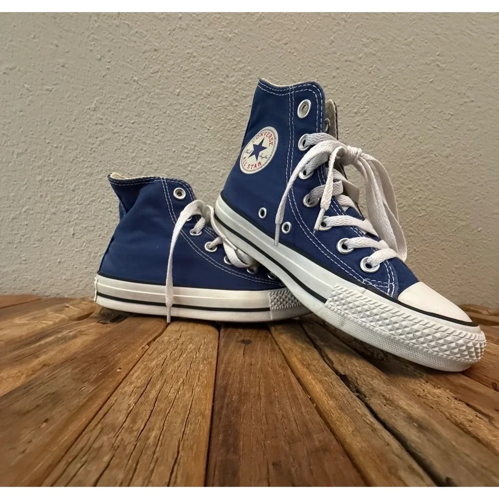 Converse Chuck Taylor All Star High Top Size 4 Navy Blue Kids Sneakers A09121C